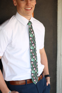 Scavenger missionary tie